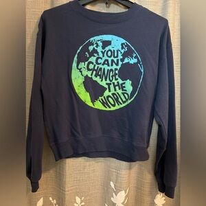 Earth pullover